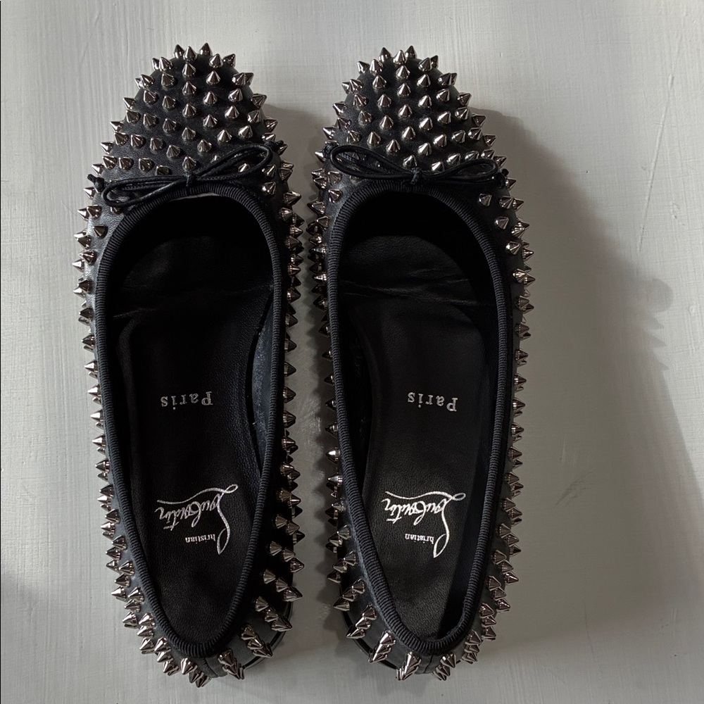 Christian Louboutin sweetie Jane spike flats size 37 - Picture 2 of 3